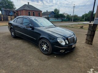 2007 Mercedes-Benz E-Класс 220 III (W211, S211) Рестайлинг, чёрный, 1000000 рублей, вид 2