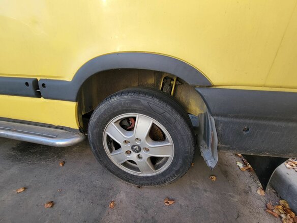 2003 Renault Master, жёлтый, 900000 рублей - вид 15