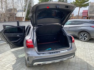 2017 Mercedes-Benz GLA 250 I (X156) Рестайлинг, серый, 2950000 рублей, вид 4