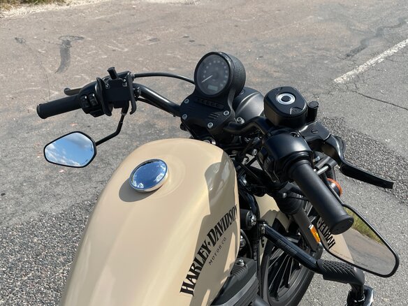 2014 Harley-Davidson Sportster 883, бежевый, 750000 рублей - вид 8
