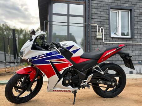 2014 Honda CBR 300R, белый, 395000 рублей, вид 1