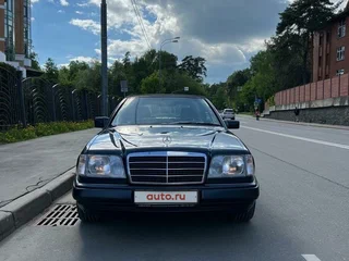 1997 Mercedes-Benz E-Класс 200 I (W124), чёрный, 15999999 рублей, вид 5