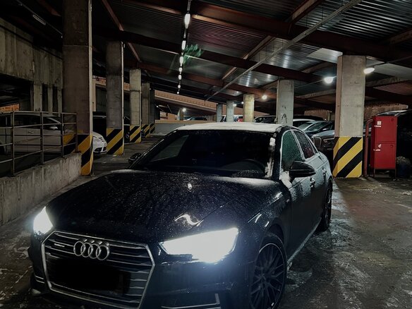 2018 Audi A4 V (B9), чёрный, 3300000 рублей - вид 3