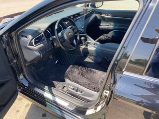 2018 Toyota Camry VIII (XV70), чёрный, 2899999 рублей, вид 4