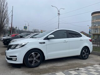2015 Kia Rio III Рестайлинг, белый, 1190000 рублей, вид 2
