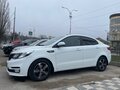 2015 Kia Rio III Рестайлинг, белый, 1170000 рублей - вид 1