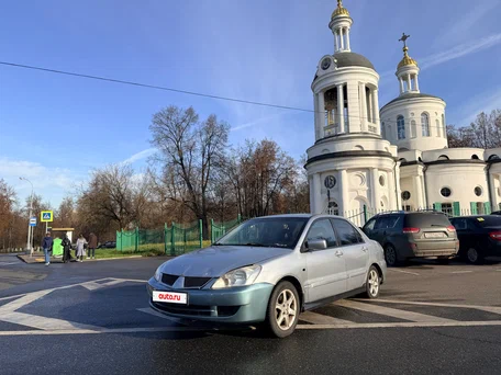 2007 Mitsubishi Lancer IX Рестайлинг, серебристый, 145000 рублей, вид 1