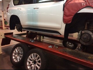 2013 Toyota Land Cruiser Prado 150 Series Рестайлинг 1, белый, 3600000 рублей, вид 5