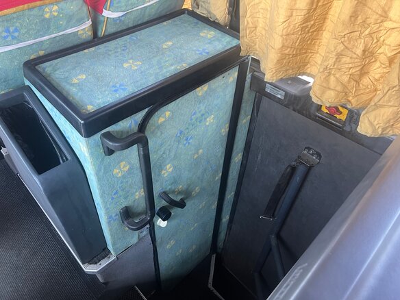 1996 Volvo B12 Series, зелёный, 3200000 рублей - вид 9