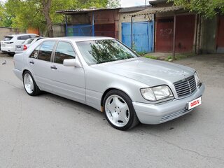 1993 Mercedes-Benz S-Класс 500 III (W140), серебристый, 1000000 рублей, вид 2