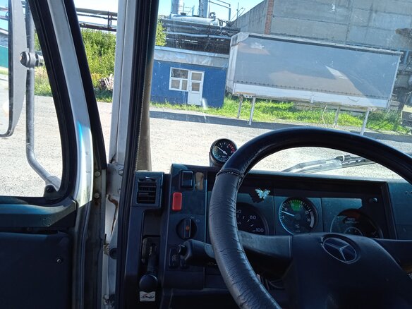 1994 Mercedes-Benz 1117, белый, 549999 рублей - вид 16