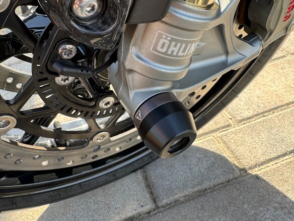 2022 Triumph Speed Triple, серый, 2000000 рублей - вид 14