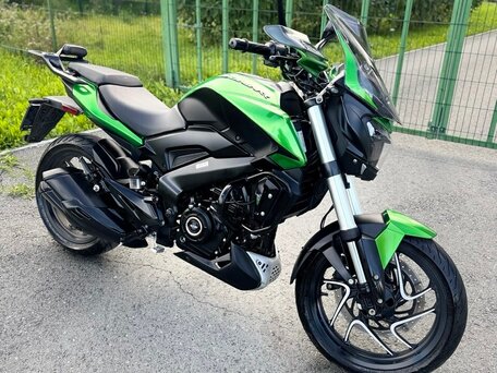 2023 Bajaj Dominar 400, зелёный, 410000 рублей, вид 1