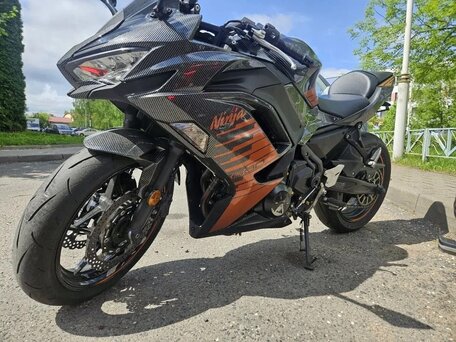 2025 Kawasaki Ninja 650, чёрный, 900000 рублей, вид 1
