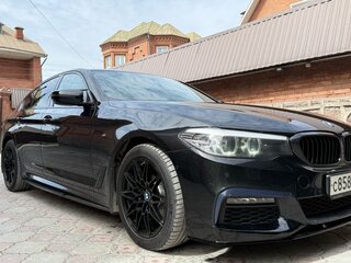 2020 BMW 5 серии 520d xDrive VII (G30/G31/G38), чёрный, 4600000 рублей, вид 4