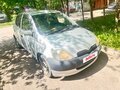 2000 Toyota Vitz I (P10), серебристый, 350000 рублей - вид 2