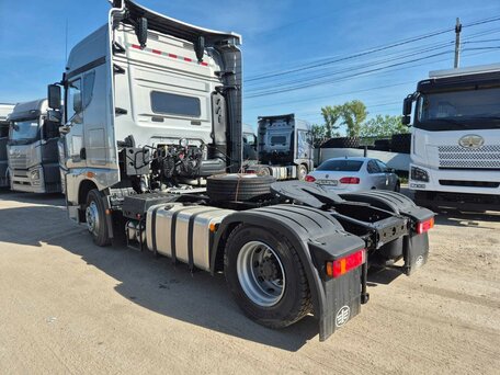2024 FAW J6 CA4180, серебристый, 6899000 рублей, вид 3