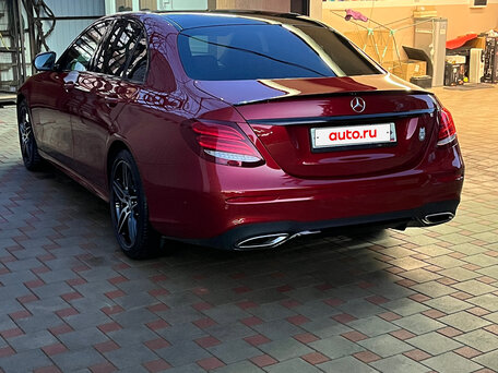 2016 Mercedes-Benz E-Класс 200 V (W213, S213, C238), красный, 4700000 рублей, вид 4