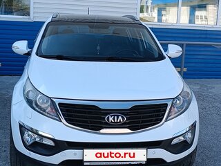 2013 Kia Sportage III, белый, 1800000 рублей, вид 1