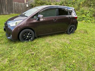 2014 Toyota Ractis II, фиолетовый, 1050000 рублей, вид 3