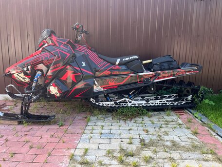 2021 Polaris 850 RMK Khaos, красный, 1050000 рублей, вид 2