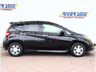 2020 Nissan Note II Рестайлинг, чёрный, 770000 рублей, вид 2