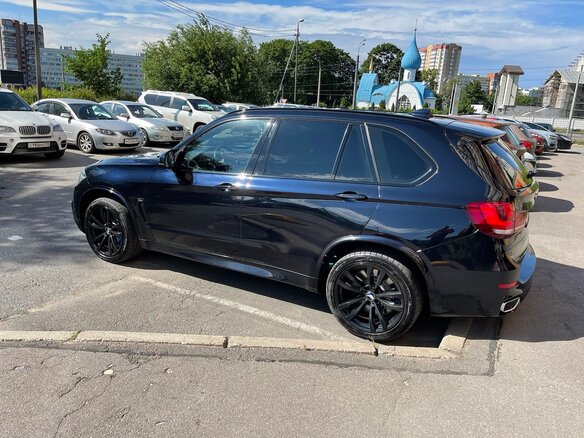 2017 BMW X5 40d III (F15), чёрный, 5500000 рублей - вид 6
