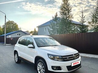 2011 Volkswagen Tiguan I Рестайлинг, белый, 1350000 рублей, вид 1