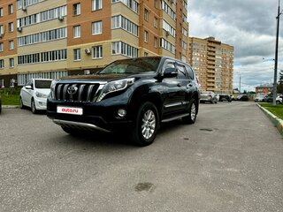 2013 Toyota Land Cruiser Prado 5-speed 150 Series Рестайлинг 1, серый, 3350000 рублей, вид 1