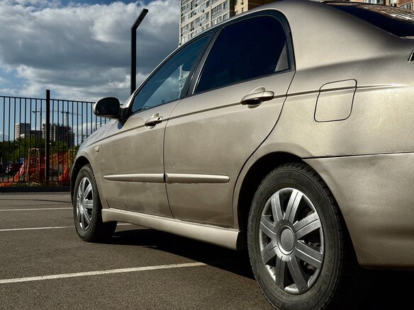 2005 Kia Cerato I, бежевый, 208999 рублей - вид 8
