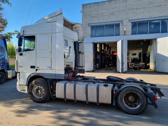 2013 DAF XF 105, белый, 3680000 рублей - вид 10