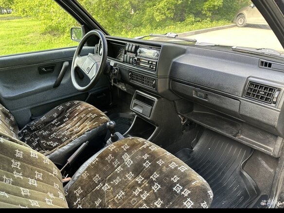 1988 Volkswagen Jetta KAT II, синий, 200000 рублей - вид 32