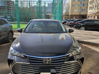 2019 Toyota Avalon V, чёрный, 3000000 рублей, вид 2