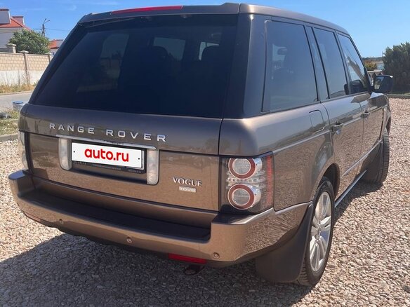 2011 Land Rover Range Rover III Рестайлинг 2, золотистый, 2700000 рублей - вид 5