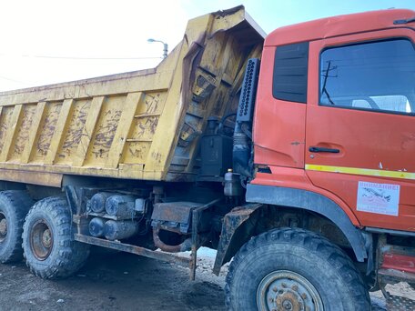 2008 Dongfeng DFL 3251A, красный, 900000 рублей, вид 3