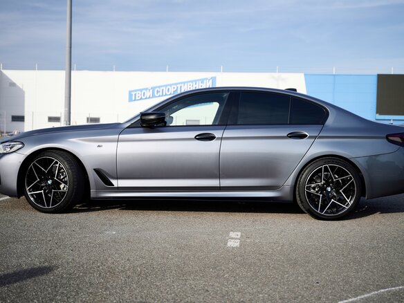 2020 BMW 5 серии 530i VII (G30/G31/G38) Рестайлинг, серый, 4500000 рублей - вид 6