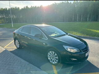 2013 Opel Astra J Рестайлинг, чёрный, 840000 рублей, вид 2