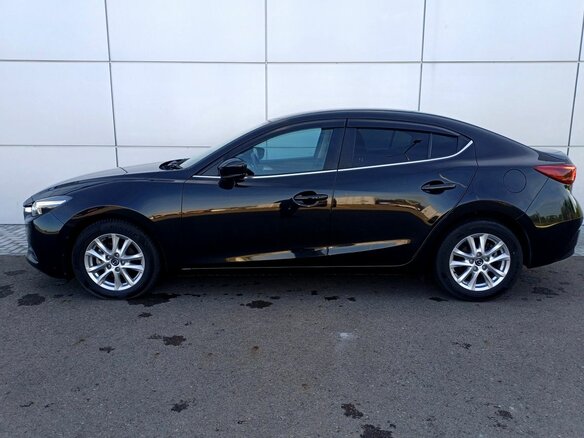 2018 Mazda 3 III (BM) Рестайлинг, чёрный, 1744000 рублей - вид 8