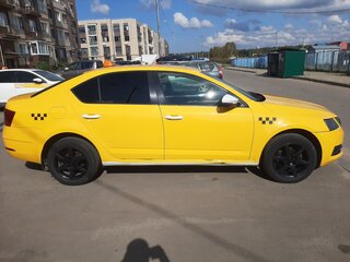 2018 Skoda Octavia III (A7) Рестайлинг, жёлтый, 760000 рублей, вид 3
