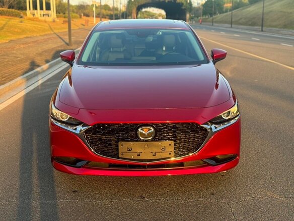 2023 Mazda 3 Axela IV (BP), красный, 1443000 рублей - вид 6