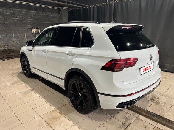 2021 Volkswagen Tiguan II Рестайлинг, белый, 3989000 рублей - вид 3