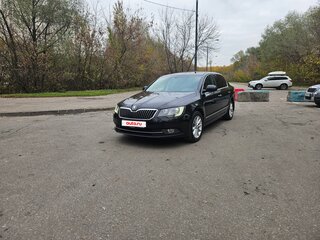 2013 Skoda Superb DSG II Рестайлинг, чёрный, 950000 рублей, вид 1