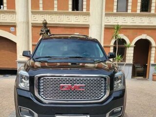 2016 GMC Yukon XL IV (GMT K2UG), чёрный, 2999999 рублей, вид 2