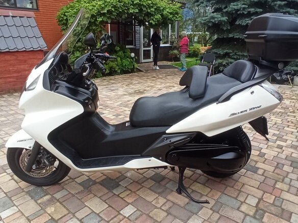 2006 Honda Silver Wing 400, белый, 250000 рублей