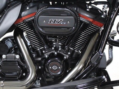 2018 Harley-Davidson CVO Road Glide, чёрный, 4850000 рублей, вид 2