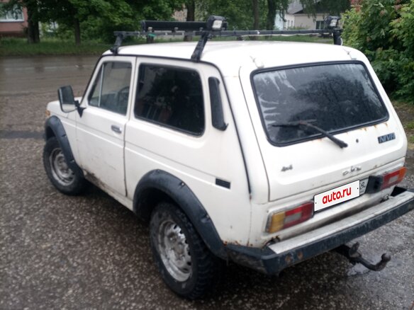 1990 Lada (ВАЗ) 2121 (4x4) I, белый, 145000 рублей - вид 4