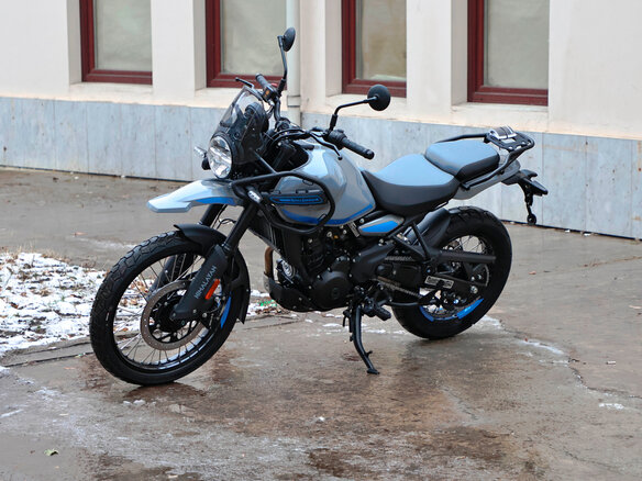 2024 Royal Enfield Himalayan, серый, 535000 рублей