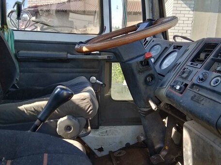 1987 Ford F-53, белый, 420000 рублей, вид 2