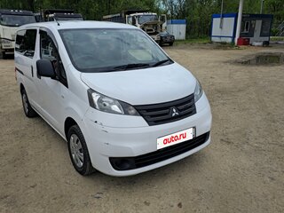 2015 Mitsubishi Delica V, белый, 1650000 рублей, вид 2
