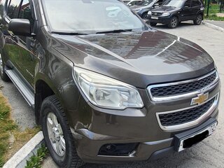 2013 Chevrolet TrailBlazer II, коричневый, 1450000 рублей, вид 3